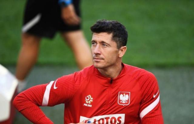 九游手游-【前瞻】波兰死磕西班牙 为奇迹1分祈祷莱万复苏